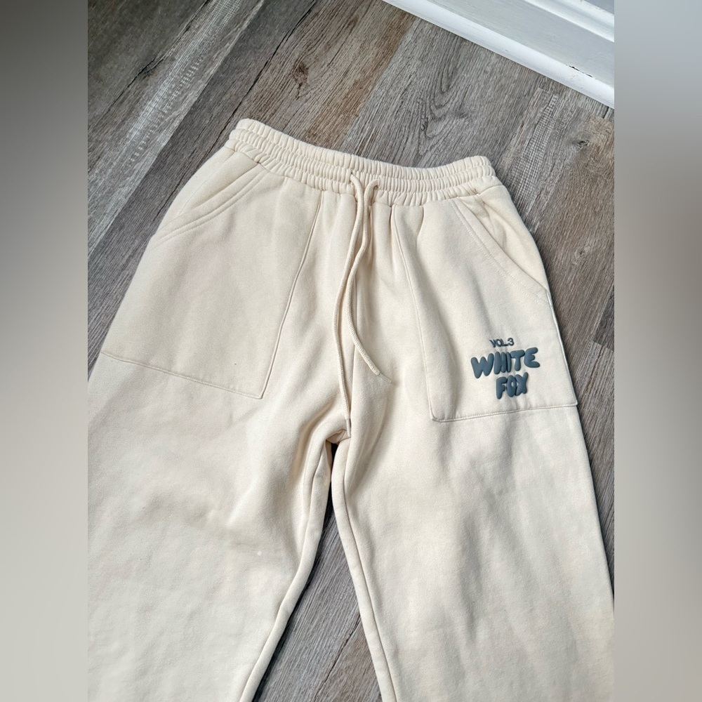 White Fox Offstage Sweatpants Pebble Cream Beige Sweatpants Joggers Size XS S - Picture 5 of 12